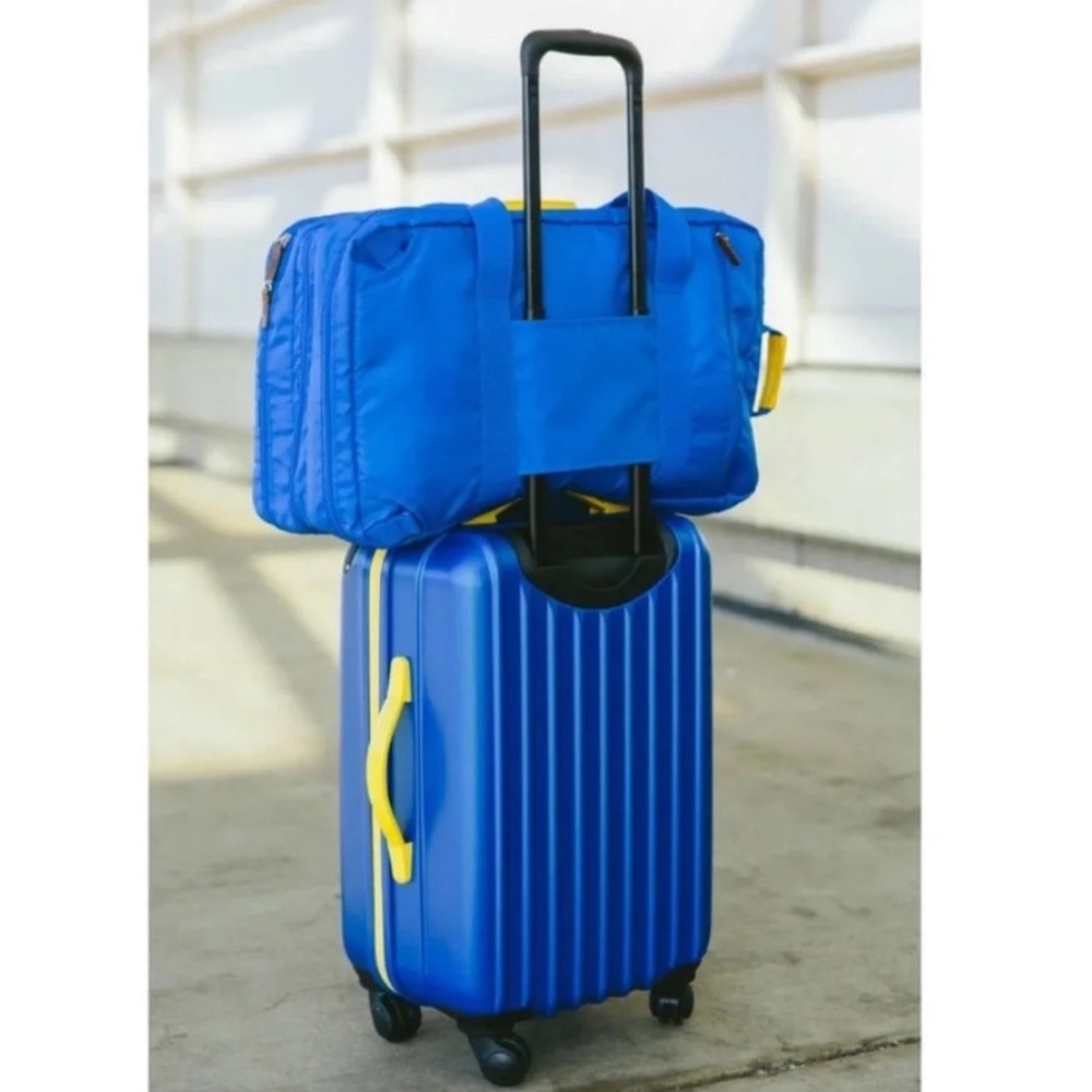 Love Taza Target 2 in 1 Blue Carry on Duffel Bags Backpacks